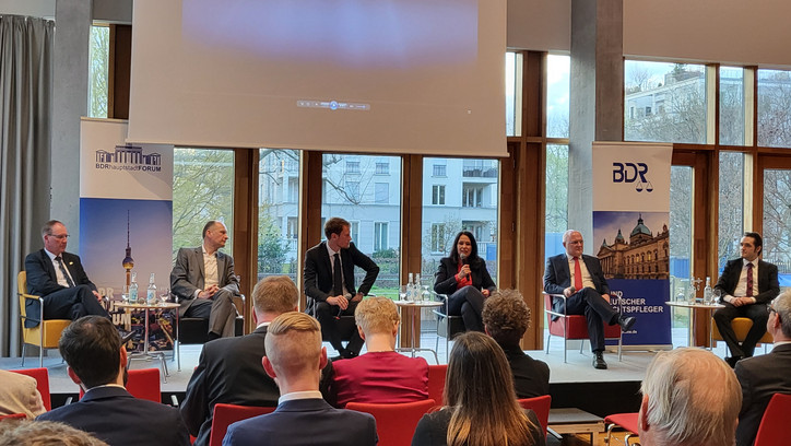 BDRhauptstadtFORUM 2022 Blick in den Saal des BDRhauptstadtFORUMs